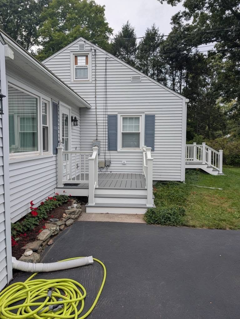 Rear entry porch & steps